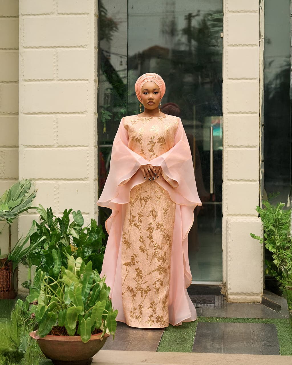 Farah Brocade Set in Peach Rose Gold, Peach Rose Gold, angle 3